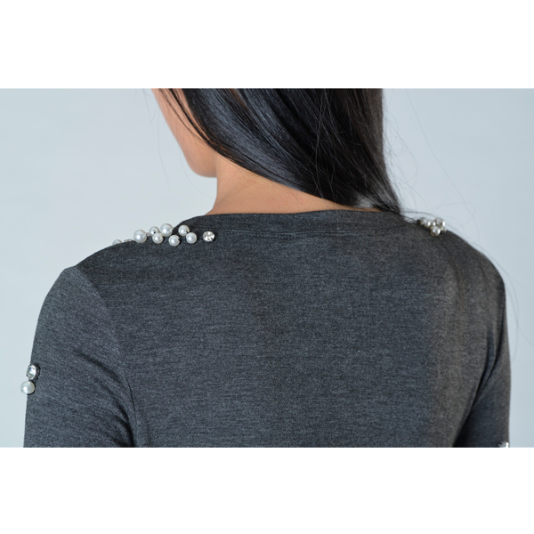 SY011針織長(zhǎng)袖訂珠上衣細(xì)節(jié)圖 SY011針織長(zhǎng)袖訂珠上衣細(xì)節(jié)圖